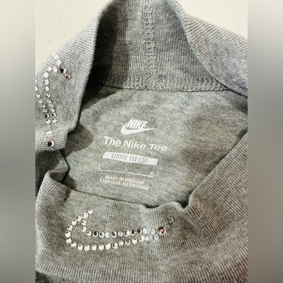 Nike Jewel Cropped Top For‎ Women Long Sleeve Grey Size L - Picture 6 of 10